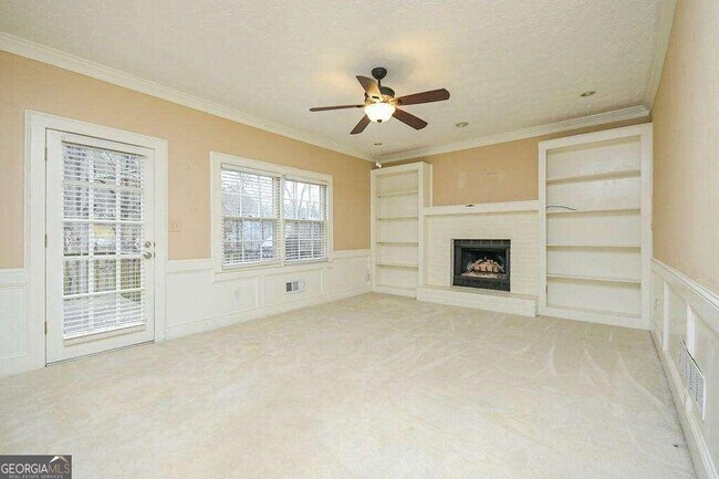 Building Photo - 711 Battersea Dr