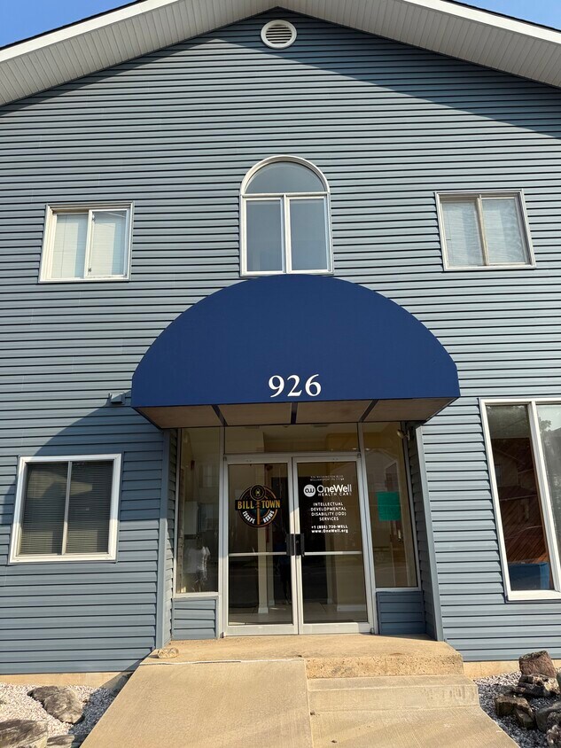 Foto principal - 926 Washington Blvd