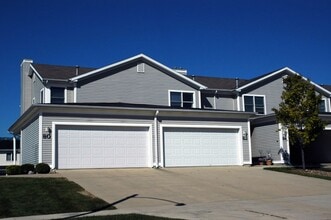 Building Photo - 94 Yotzonot Dr