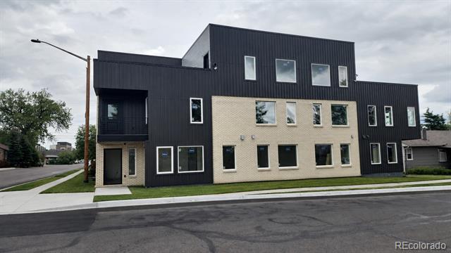 Foto del edificio - 1580 Kendall St