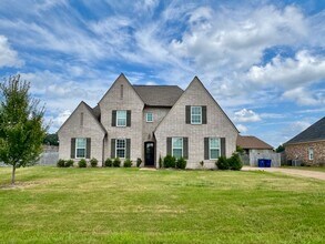 Building Photo - 8614 Tanasi Cv