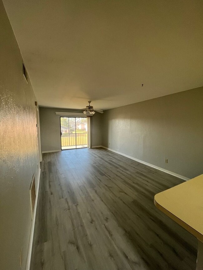 Building Photo - Tradewinds I Unit 2405