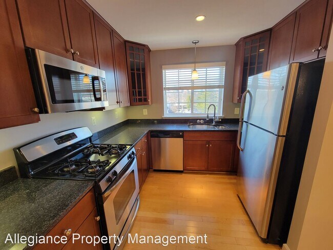 Building Photo - 1 br, 1 bath House - 4151 S. Four Mile Run...