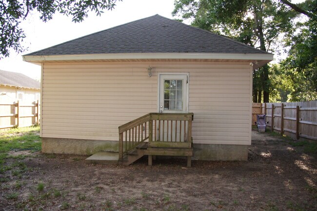 Foto del edificio - Nice 3BR/2BA Home - Convenient to NAS Pensacola/NAS Hospital