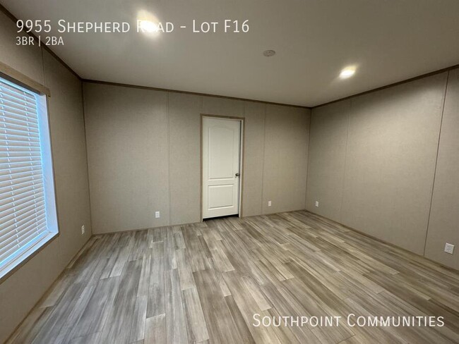 Foto del edificio - 9955 Shepherd Rd