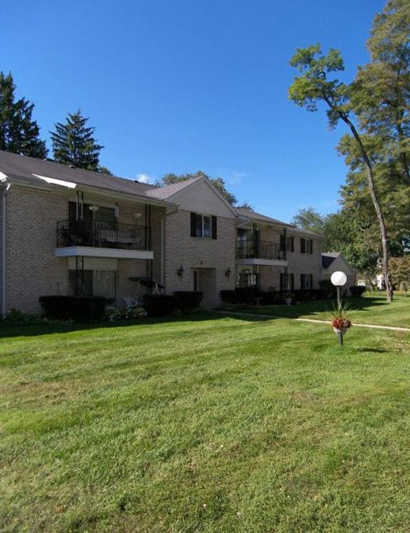 GREENLEAF Apartments Elkhart, IN