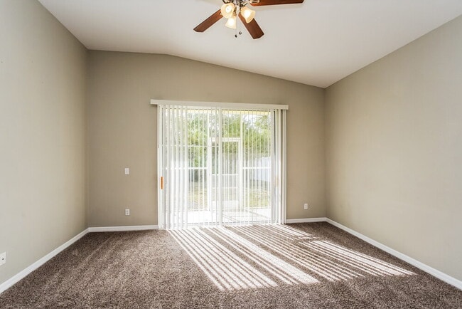 Building Photo - 3807 101st Ave E