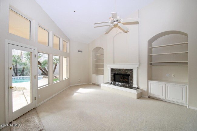 Building Photo - 9569 E Yucca St