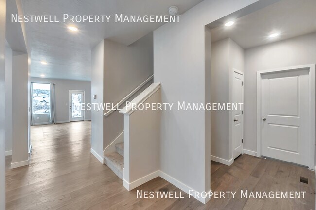 Building Photo - 2475 N Wister Ln