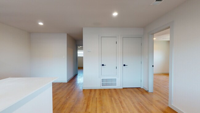 Foto del edificio - Irving at Bishop Ridge