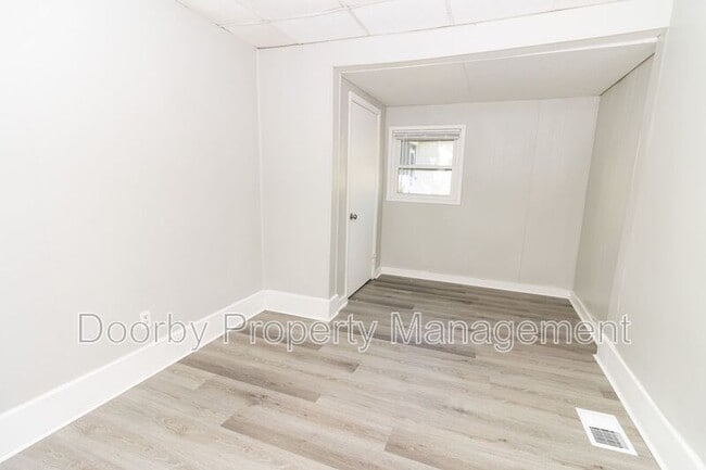 Foto del edificio - 3115 14th Ave