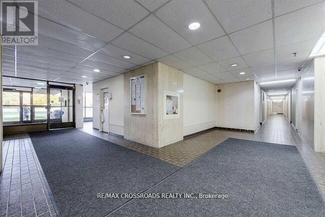 Building Photo - 45 Sunrise Ave