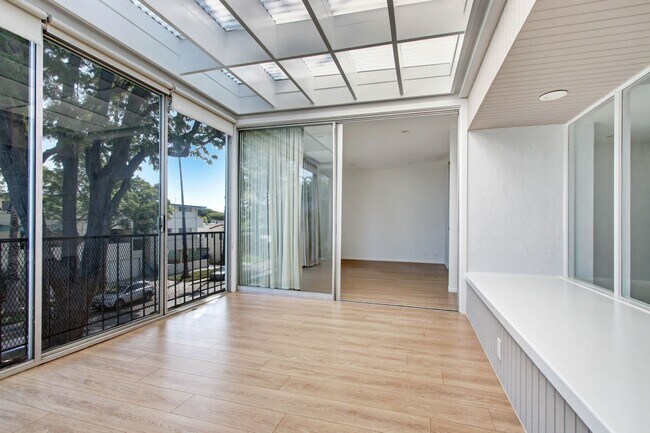 Foto del edificio - 960 21st St