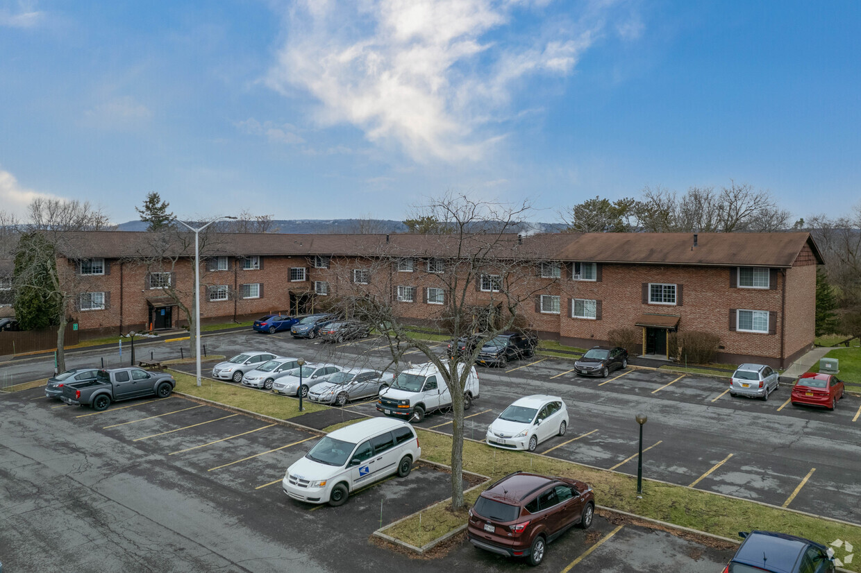 Carriage House Apartments In Syracuse NY Apartments