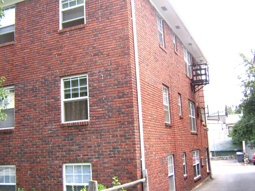 Primary Photo - 230 North Munn