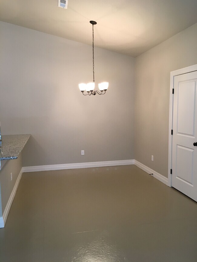 eating area - 2796 E 45th Ct N