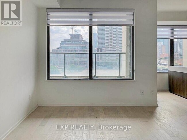 Building Photo - 12 Bonnycastle St