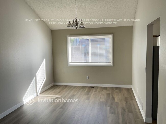Building Photo - 19030 E Chaffee Pl