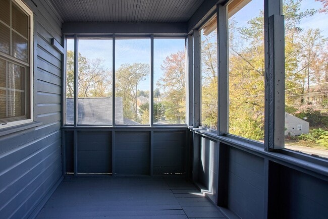 Building Photo - Hedges #1 DNT