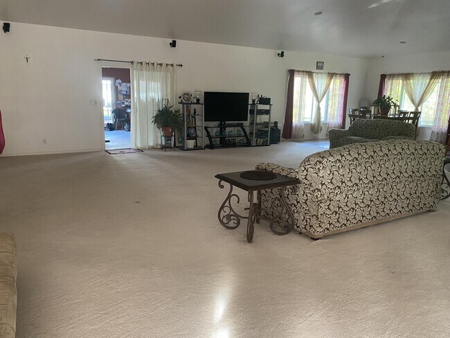 Building Photo - 16960-960 40th Ave