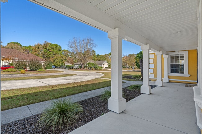 Building Photo - 2409 Hunters Trl