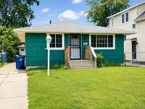 Building Photo - 685 Longmeadow Rd