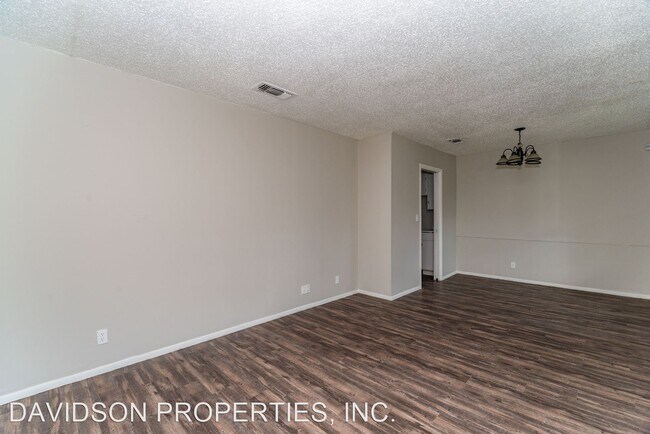 Building Photo - 3 br, 2 bath House - 7214 Glen Haven