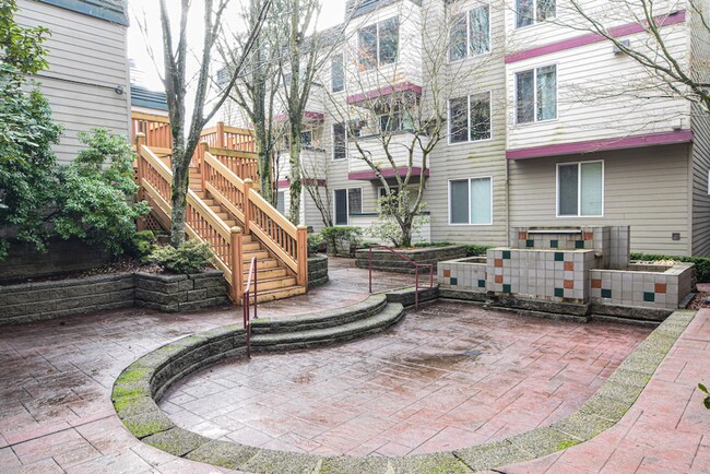 Building Photo - Shoreline Two Bedroom Condo