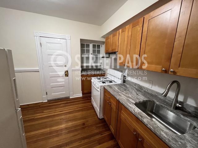 Building Photo - 2 bedroom in Cambridge MA 02139