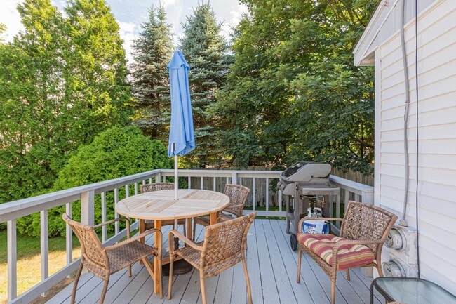 Foto del edificio - 18 Baker