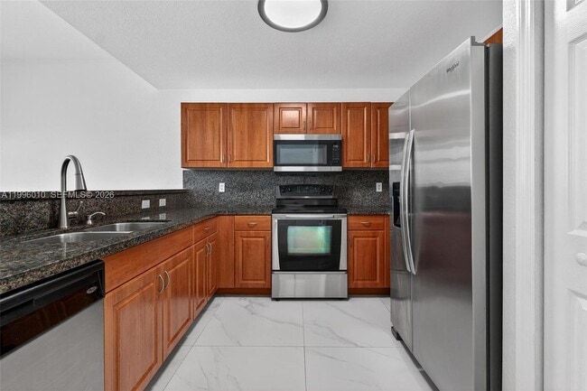 Foto del edificio - 11103 NW 83rd St