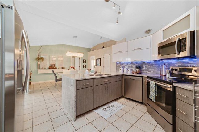 Building Photo - 2585 Sage Dr, Kissimmee, FL 34758