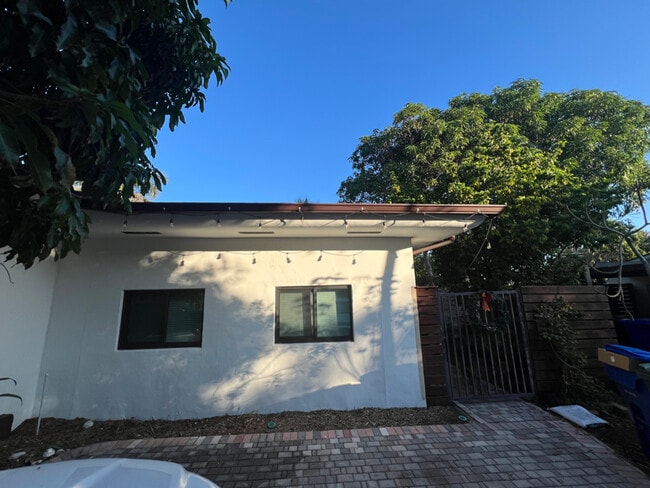 Foto del edificio - 3371 SW 22nd St