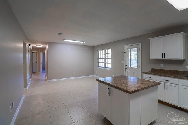 Foto del edificio - 3418 N Blue Angel Pkwy