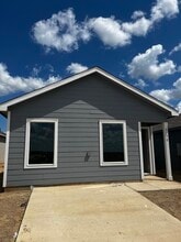 Building Photo - 6730 Chert Chase