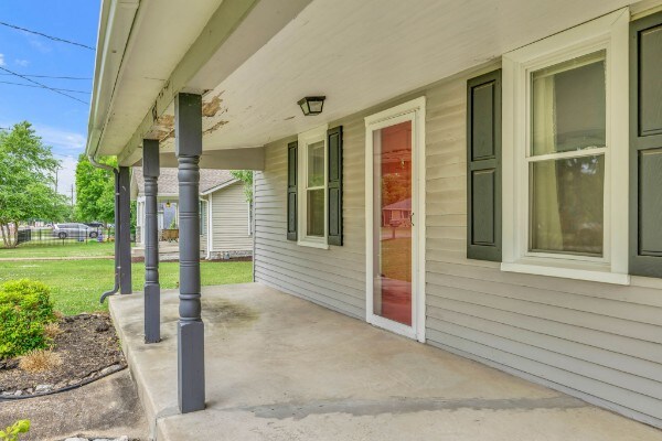 Building Photo - 123 Dawson Ln