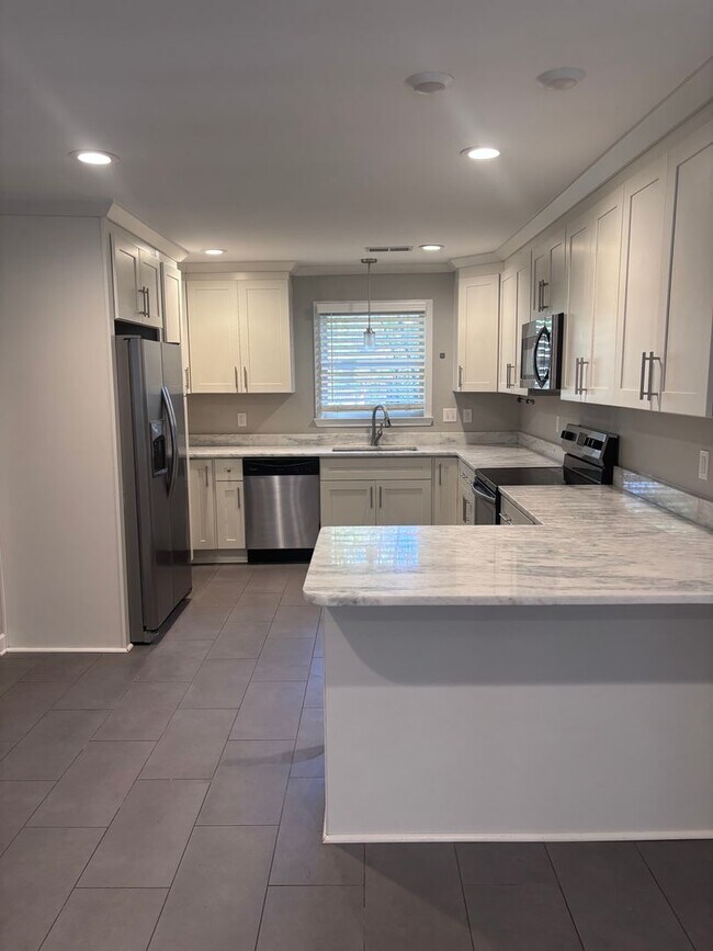 Foto del edificio - Charming 3-Bedroom Home in Memphis – Move-In Ready!