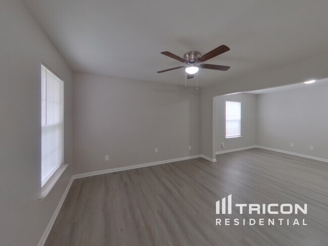 Building Photo - 449 Grand National Lane Elgin SC