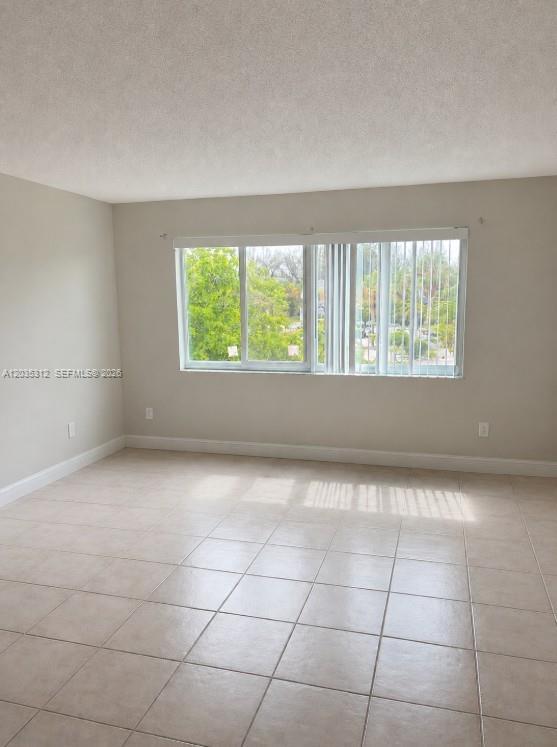 Building Photo - 14850 Naranja Lakes Blvd