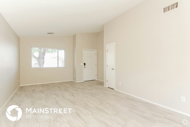 Building Photo - 10063 E Paseo San Ardo