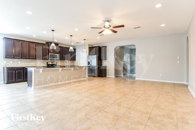 Foto del edificio - 240 Straw Pond Way