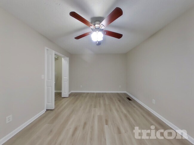 Foto del edificio - 3009 Blackwood Dr