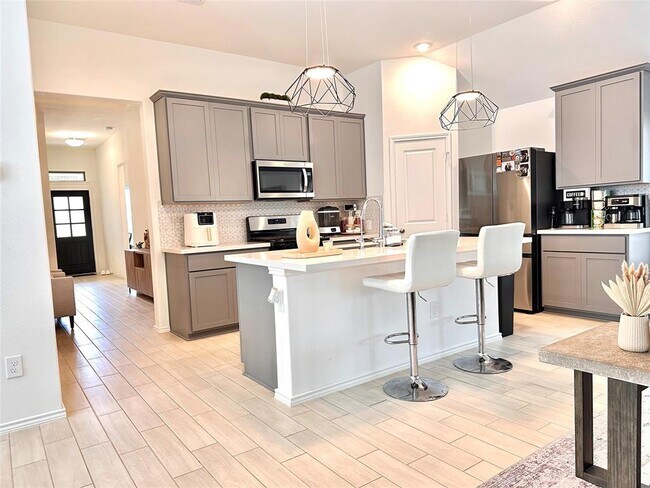Building Photo - 7419 Caprock Cyn Ln