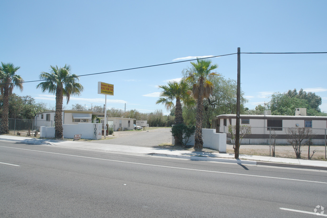 Escape To The Desert Oasis: Arizona Desert Shores RV & Mobile Home Park