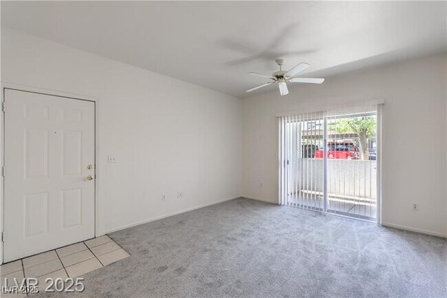 Foto del edificio - 7255 W Sunset Rd