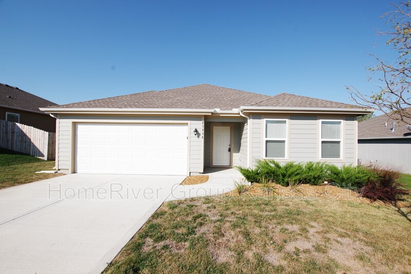 21814 Franklin St, Spring Hill, KS 66083 House Rental in Spring Hill