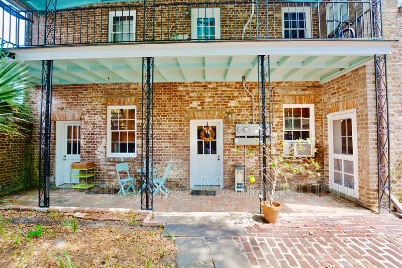 Primary Photo - 21 Archdale St