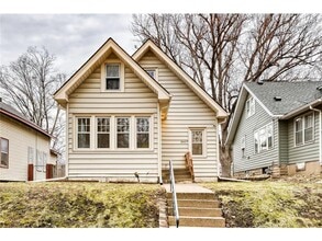 Building Photo - 3407 N Oliver Ave