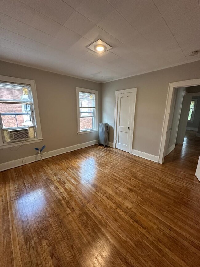 Photo - 28 Foley St Apartment