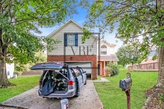 Building Photo - 6517 Chestnut Lake Crossing